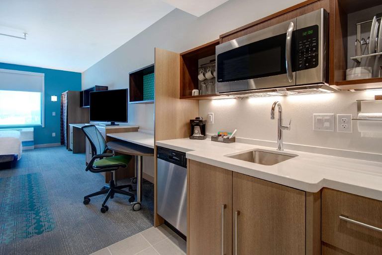 Dining Room 10