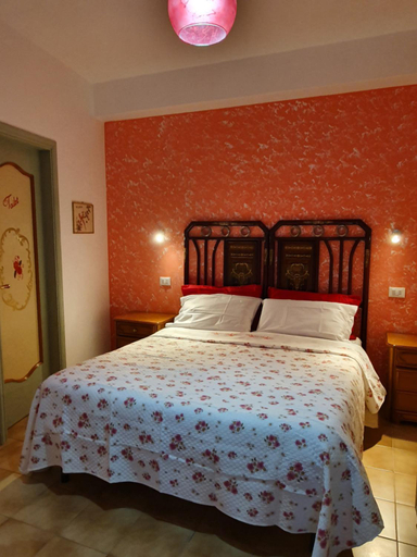 Bedroom 2, La Castellana, Cosenza