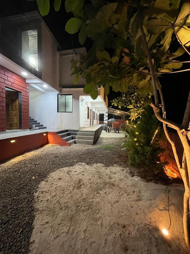 Exterior & Views 2, Crown hotel, Raigarh