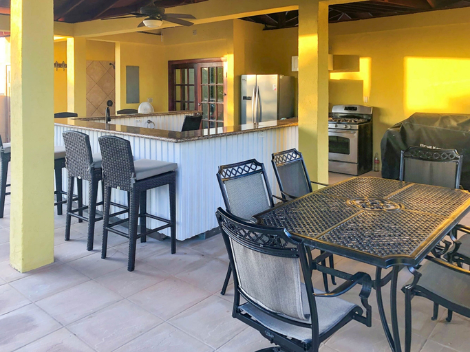 Food & Drinks 5, Villa Del Playa Penthouse #5, Roatán