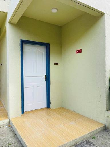 Exterior & Views 2, LongBeach Laamu