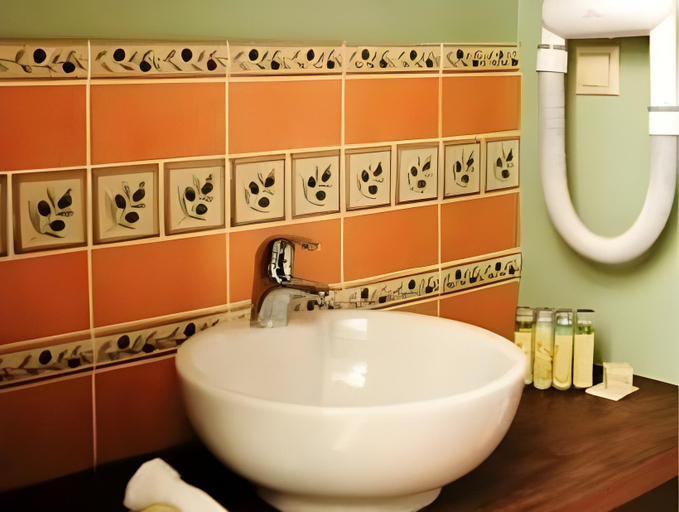 Bathroom 3, Vaela Hotel Cultural Resort, Central Macedonia