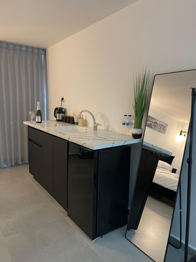 Others 3, K.suites סוויטות בוטיק