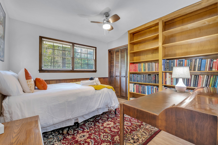 Bedroom 3, Hudson Manor 4 Bedroom Home by RedAwning, Leon