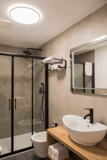 Bathroom 2, Baita Boniprati, Trento