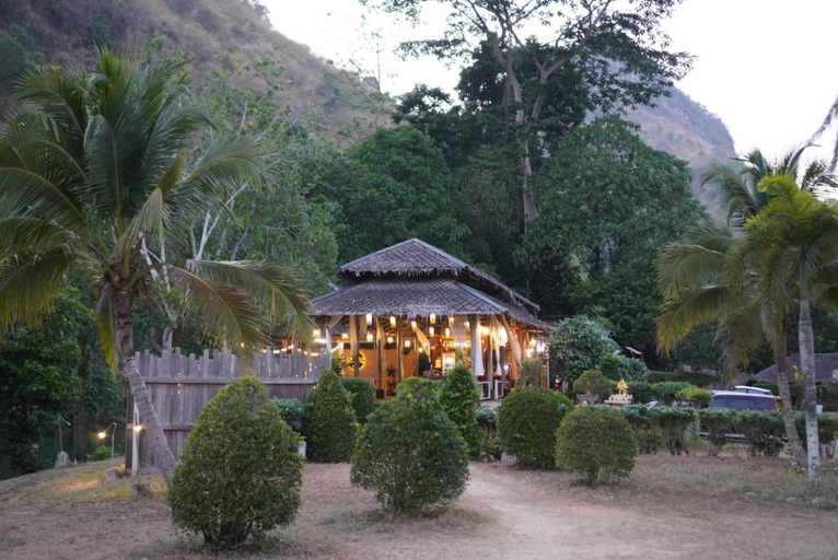 Others 3, Chiewlan Camp and Resort, Ban Ta Khun