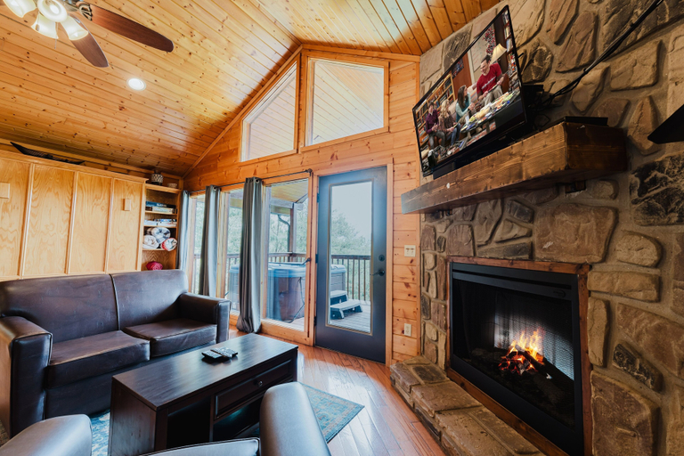 Others 5, Ain't No Mountain High Enough 1 Bedroom Cabin by RedAwning, Sevier