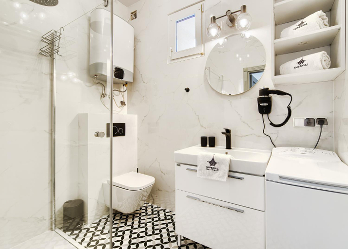 Bathroom 3, Imperial Apartments - Male Morze, Sopot