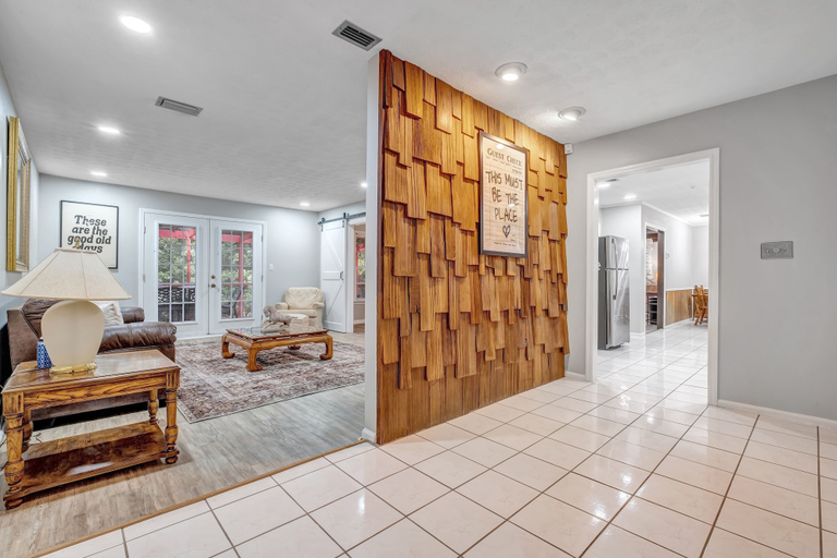 Others 5, Hudson Manor 4 Bedroom Home by RedAwning, Leon