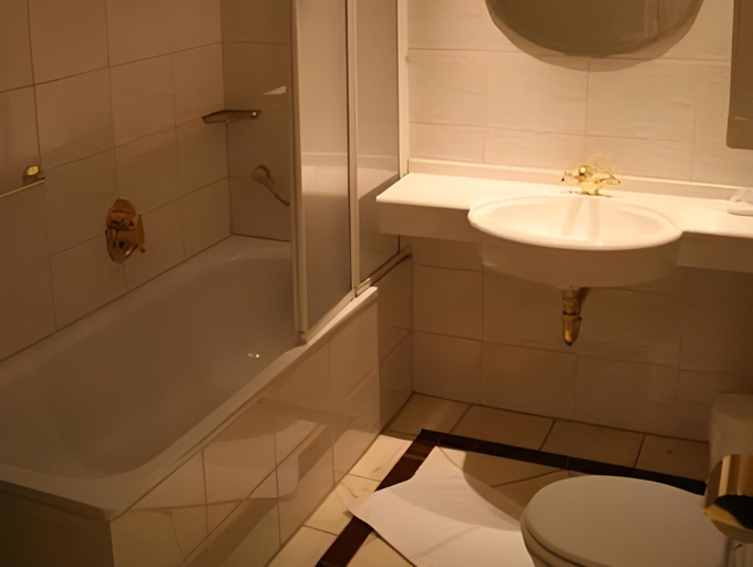 Bathroom 3, Hotel garni SEESCHLOSSCHEN, Vorpommern-Greifswald