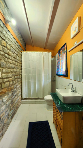 Bathroom, The Phooldei Homestay, Almora