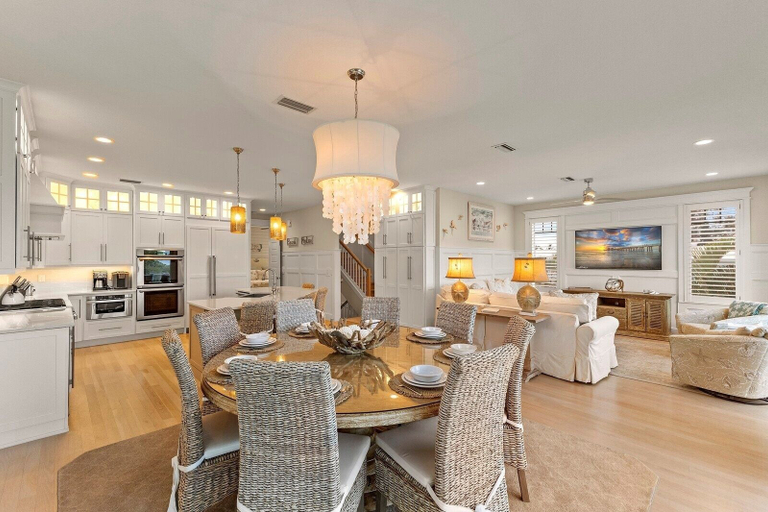 Food & Drinks, Seaside Haven 4 Bedroom Home by RedAwning, Manatee