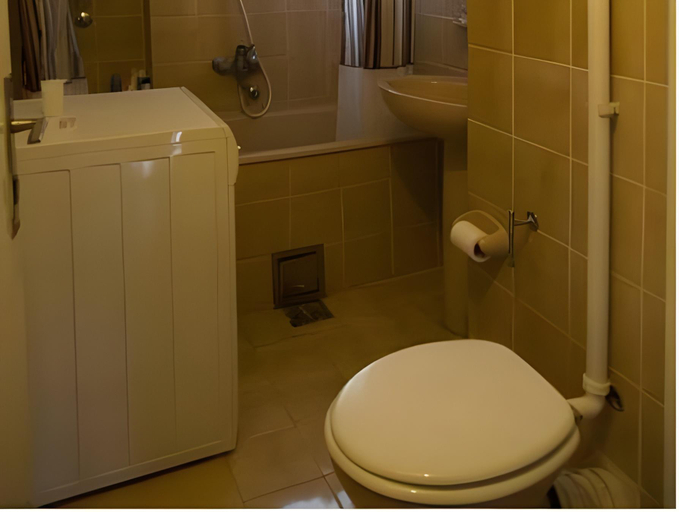 Bathroom 5, B&B Girasole, Novi Sad