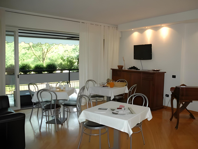 Others 5, B&B Botton D'Oro Basiglio, Milano