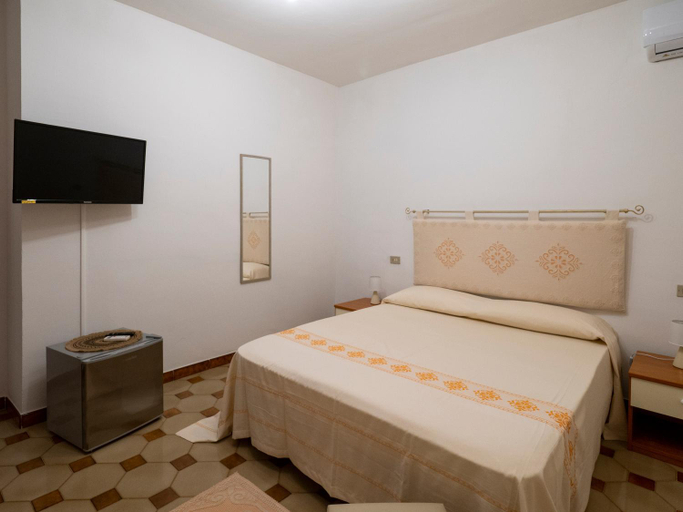 Others 2, B&B Da Laura San Teodoro, Nuoro