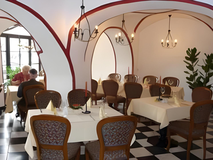Food & Drinks 5, Braugasthaus, Burgenlandkreis