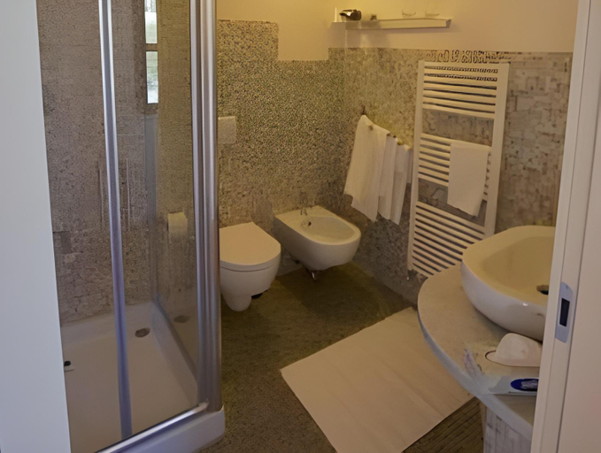 Bedroom 5, Miramare Apartments&Suites, La Spezia
