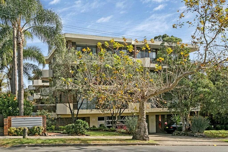 Others 4, CN016-Modern Crows Nest Apartment, Easy CBD Access, Sydney
