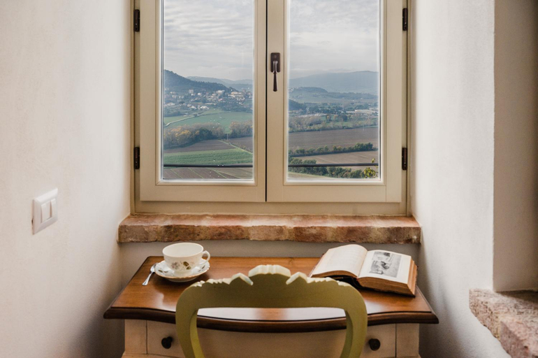 Dining Room 9