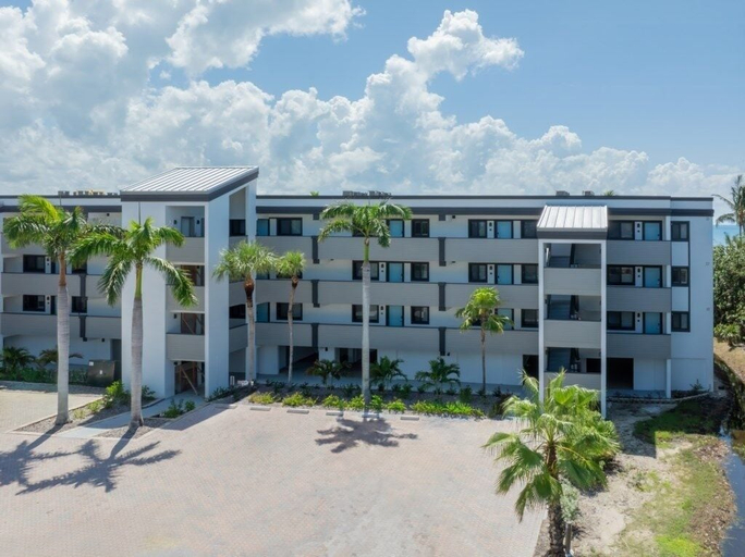 Exterior & Views 2, Pelicans Roost 105 2 Bedroom Condo, Lee
