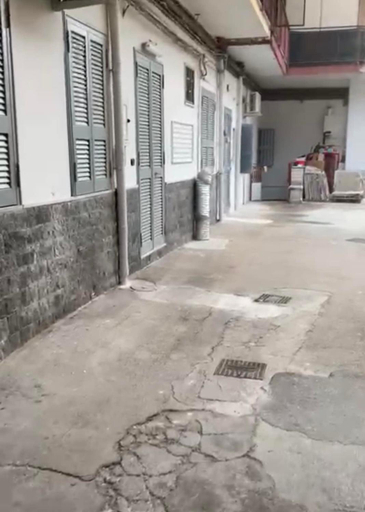 Others 4, miris apartment fast comfortable naples airport capodichino 25 minutes walk self check-in, Napoli
