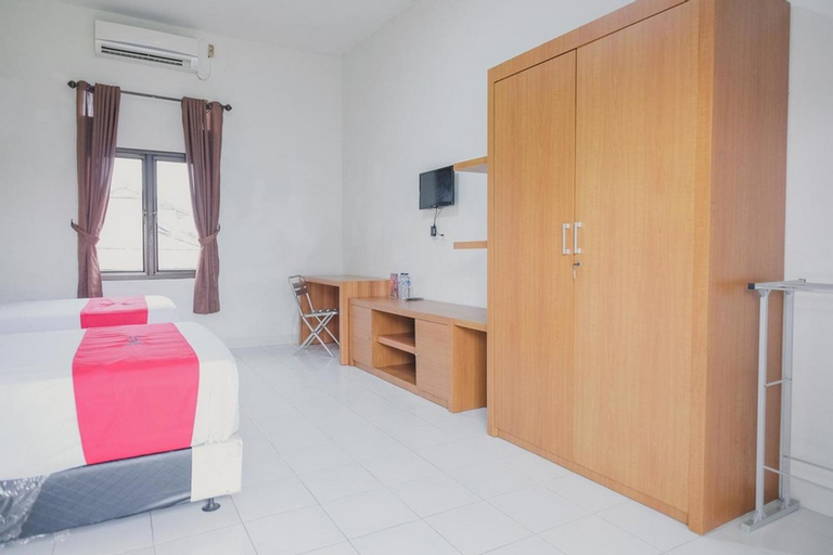 Bedroom 12