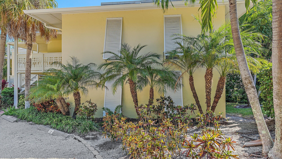 Exterior & Views 2, Just Beachy 2 Bedroom Condo by RedAwning, Manatee