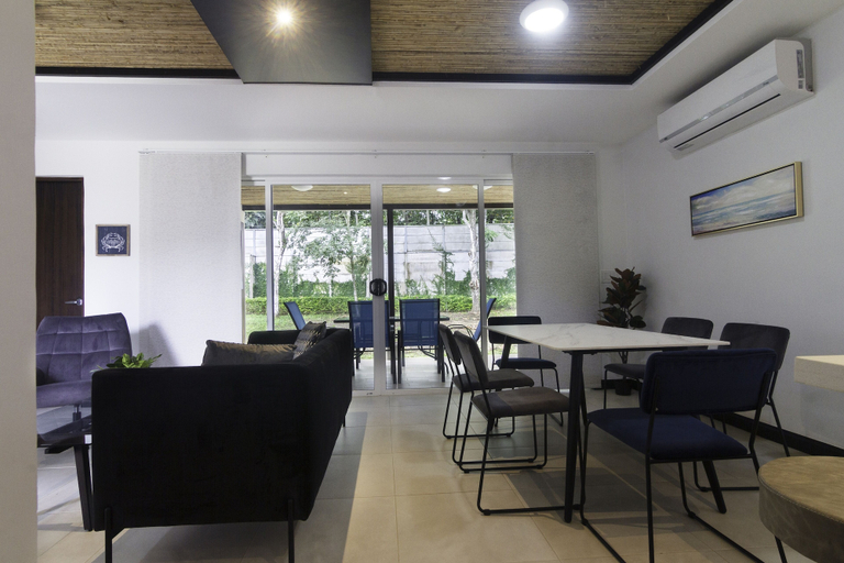 Food & Drinks 4, Ciudad Del Mar 126 3 Bedroom Condo by RedAwning, Garabito
