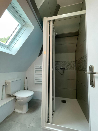 Bathroom 2, Manoir de la Houlette, Eure