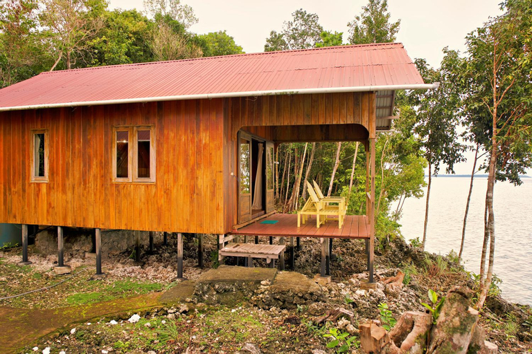 Exterior 19