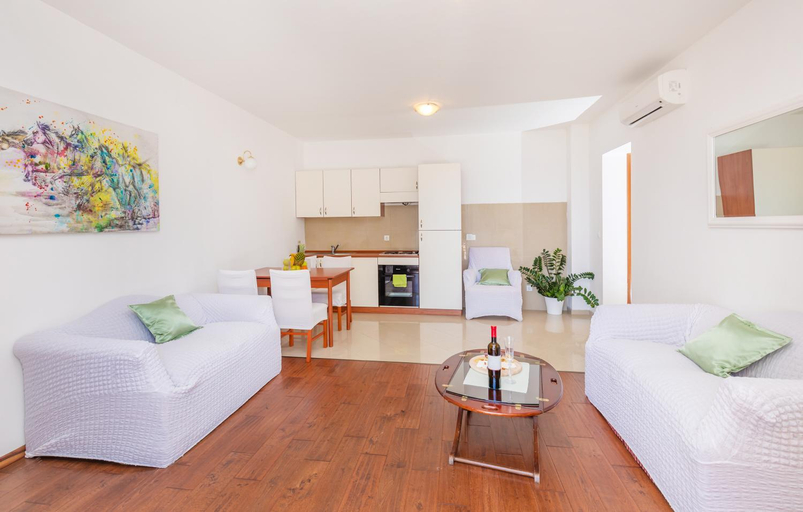 Others 5, Residences Island View, Pojezerje
