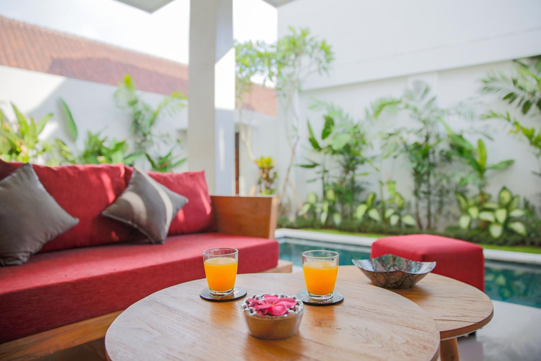 Food & Drinks 5, Villa 66, 5 min walk to Double 6 beach, Badung
