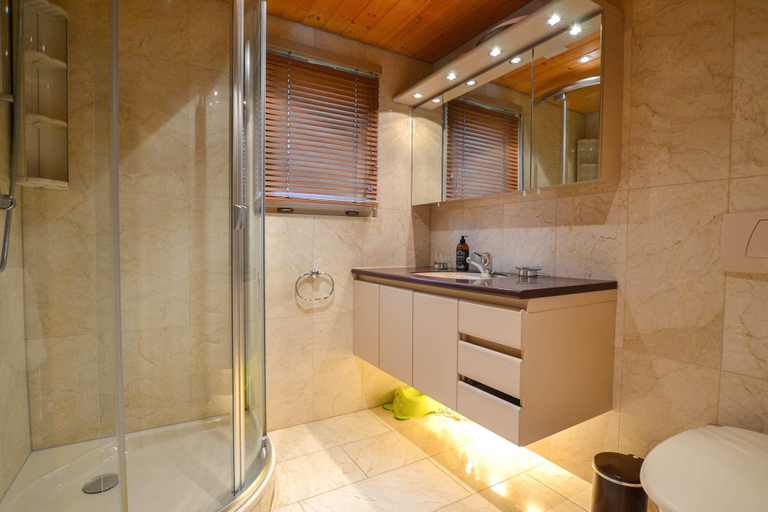 Bathroom 3, Chalet Castellani Duplex, Goms