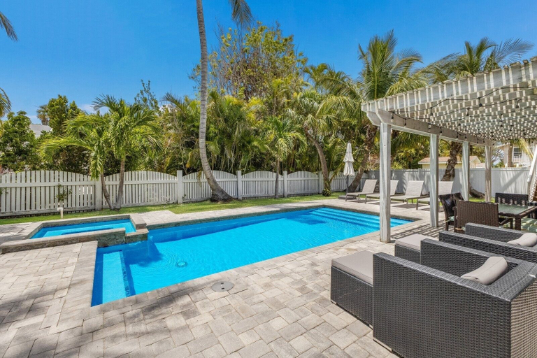 Sport & Beauty 5, Sea La Vie 3 Bedroom Home by RedAwning, Manatee