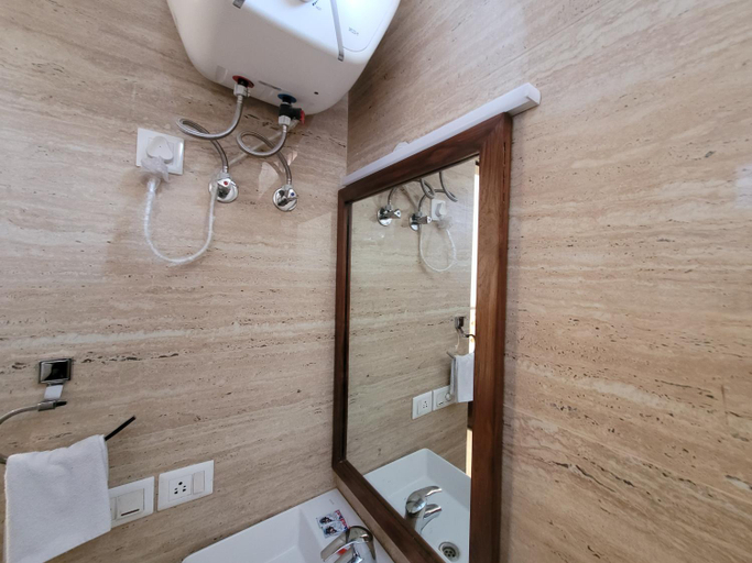 Others 5, JMD Residency Vasant Kunj, Delhi