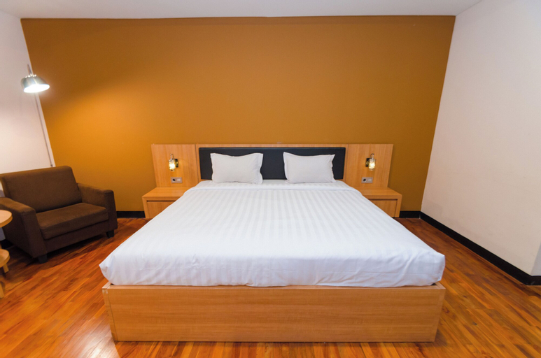 Bedroom 12