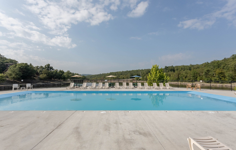 Sport & Beauty 3, Tee House At Stonebridge 3 Bedroom Condo by RedAwning, Stone
