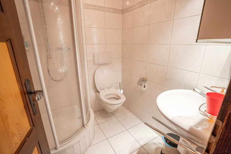 Bathroom 2, Chalet Rübezahl 1. OG, Raron