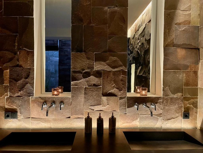 Bathroom 4, The Jing, Buleleng