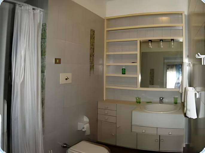 Bathroom 2, Guesthouse La Rocca, Bergamo