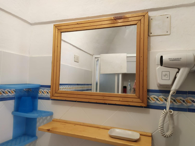 Bathroom 1, I dammusi di sottokuddia, Trapani