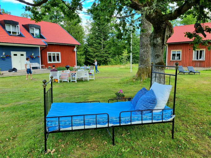 Others 5, Bolmen Bed - Vandrarhem, Ljungby