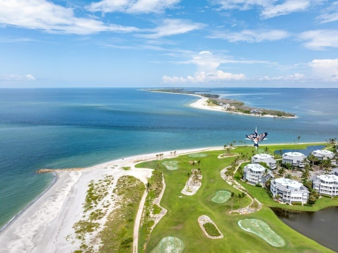 Others 5, 1640 Lands End 3 Bedroom Condo, Lee