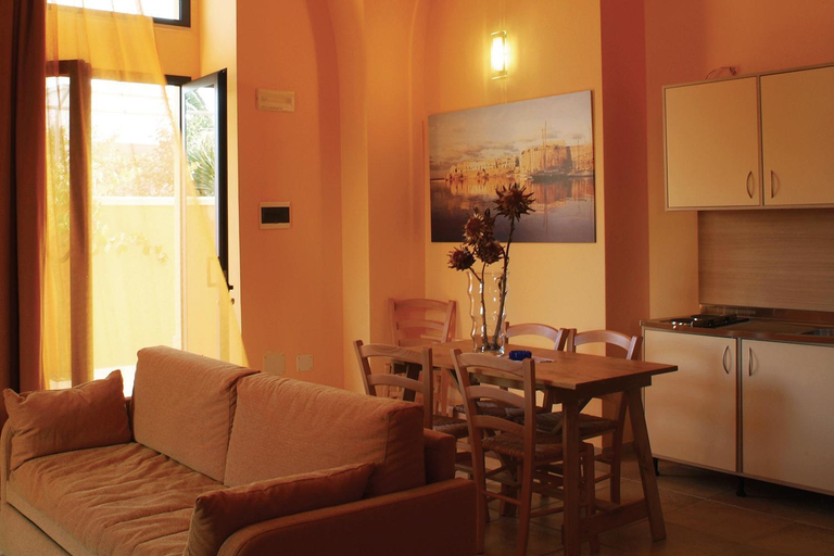 Others 4, Il Tabacchificio Hotel, Lecce