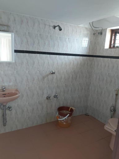 Bathroom 5, Malpans Mansion, Ernakulam