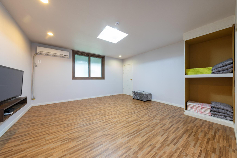 Meeting Room 10
