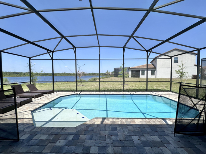 Sport & Beauty, Balmoral Resort-195mcv 4 Bedroom Home by RedAwning, Polk