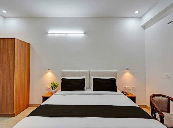 Bedroom 4, Hotel Akshay, Gurgaon