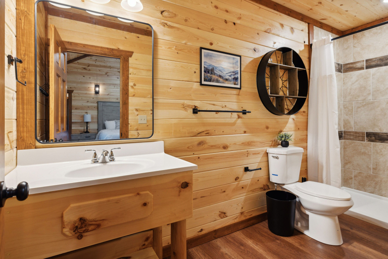 Bathroom 3, Smoky Mountain Splash 6 Bedroom Cabin by RedAwning, Sevier