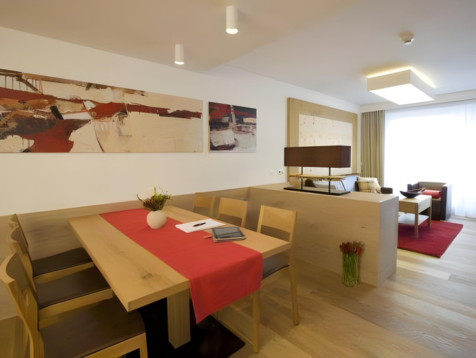 Others 4, Schneeweiss lifestyle - Apartments - Living, Landeck